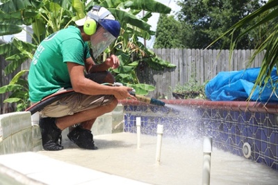pool tile cleaning by dustless blasting direct